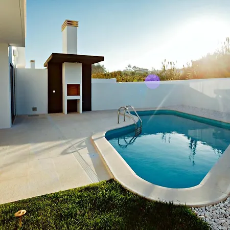 فيلة Janelas De Salir Holiday Homes