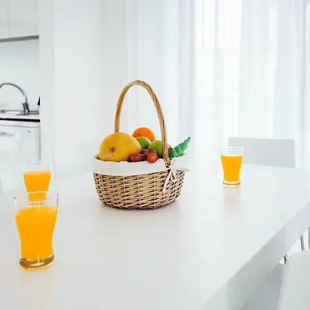 فيلة Janelas De Salir Holiday Homes كالداس دا راينها