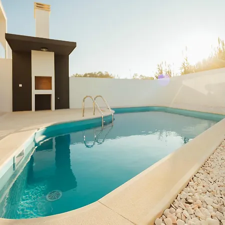 Janelas De Salir Holiday Homes فيلة *